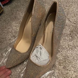 Gold bling pumps